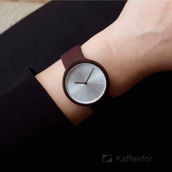 Kaffeeform Armbanduhr mit Gehäuse aus recyceltem Kaffeesatz 6